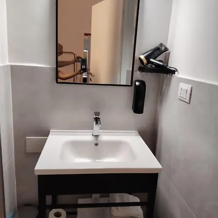 Stradivarious Firenze