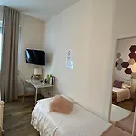 Stradivarious 3* Firenze