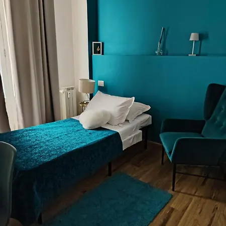 Stradivarious 3* Florenz